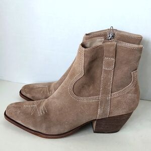 Dolce Vita Women's Western Tan Suede Booties Size 9